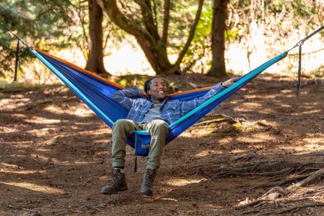 Spring cleaning means sorting and refreshing your seasonal outdoor gear, right? 

If you're looking for a great excuse to refresh your hammock collection with gear from right here in WNC, here it is: @enohammocks announced today that they have thoughtfully reimagined versions of their top-selling SingleNest, DoubleNest, DoubleNest Print, and DoubleNest Giving Back Hammocks! 

These updated classics further the brand’s commitment to sustainable product design and innovation by incorporating ENO's new 100% bluesign® approved FreeWave® nylon solid-color fabric. All original features are maintained, while also incorporating new stash pockets, storage features, and hardware. 

We also happen to love the new colors and prints available! See them all at: eaglesnestoutfittersinc.com

📸: ENO

#madexmtns #eno #enohammocks