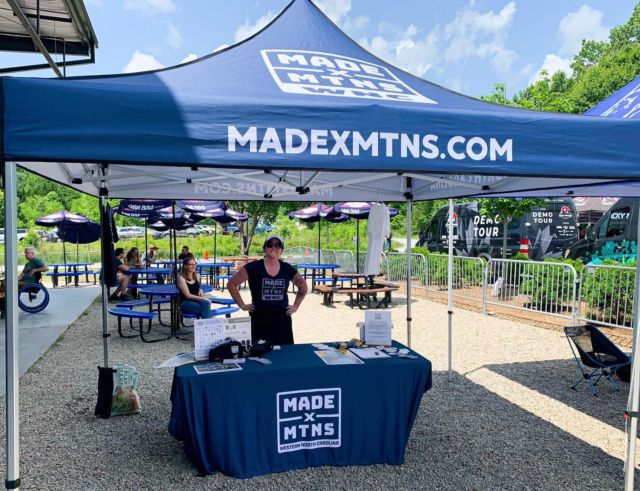 Happy Saturday from #trailsanddales at @oskarblueswnc! Come see us in Brevard before the afternoon rain rolls in. All things #mountainbiking here, supporting @pisgahareasorba!

@explorebrevardnc #madexmtns #brevardnc #pisgahsorba #oskarblueswnc #trailsandalesday